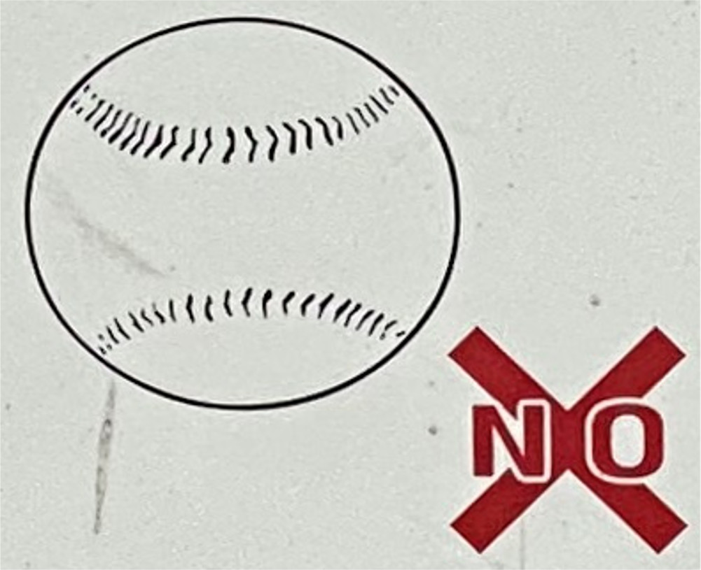 硬式野球ボールを使用する